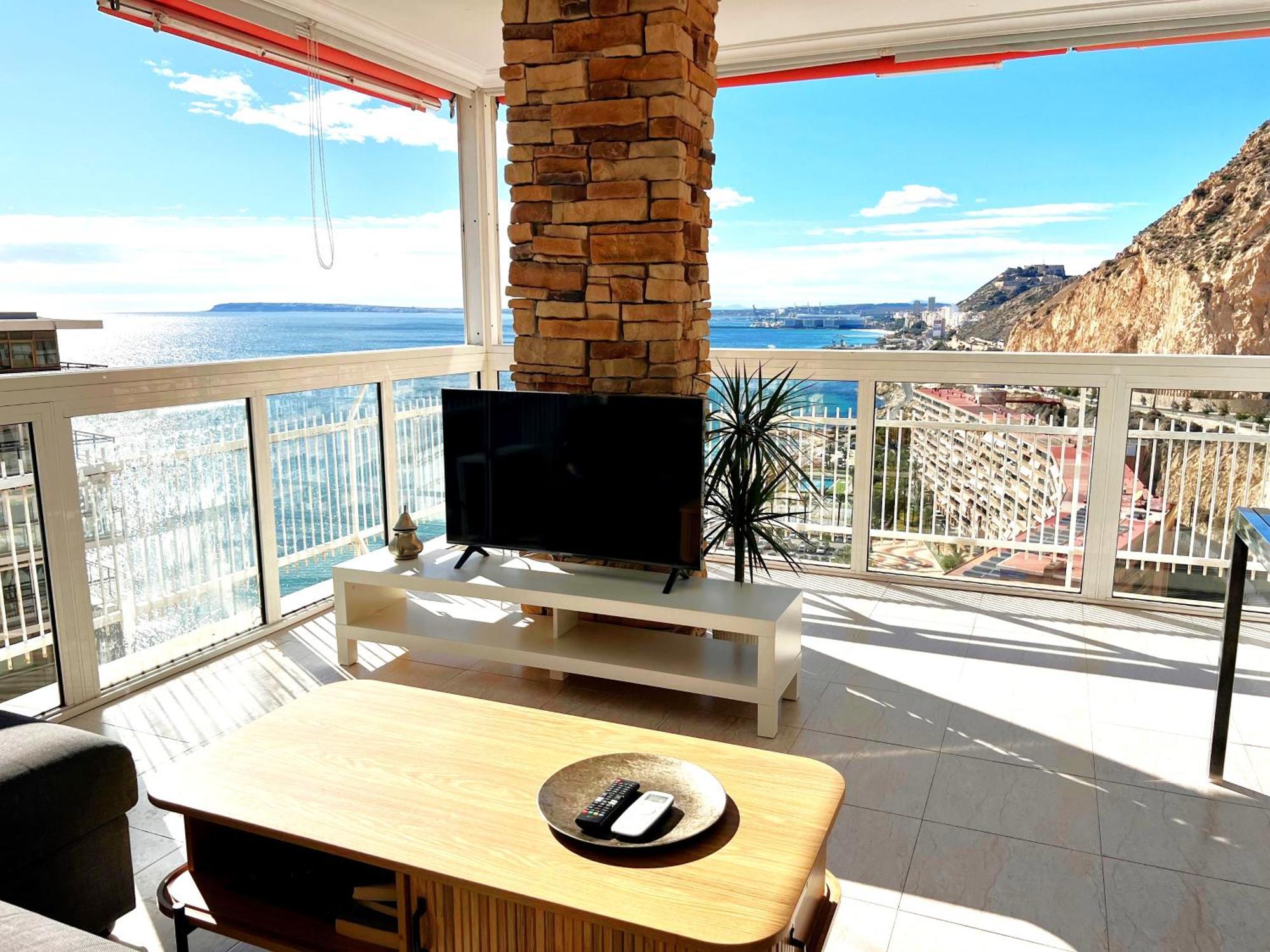 Vistas Al Mar. Gran Salon. Playa A 1 Minuto. Wifi Apartman Alicante Kültér fotó