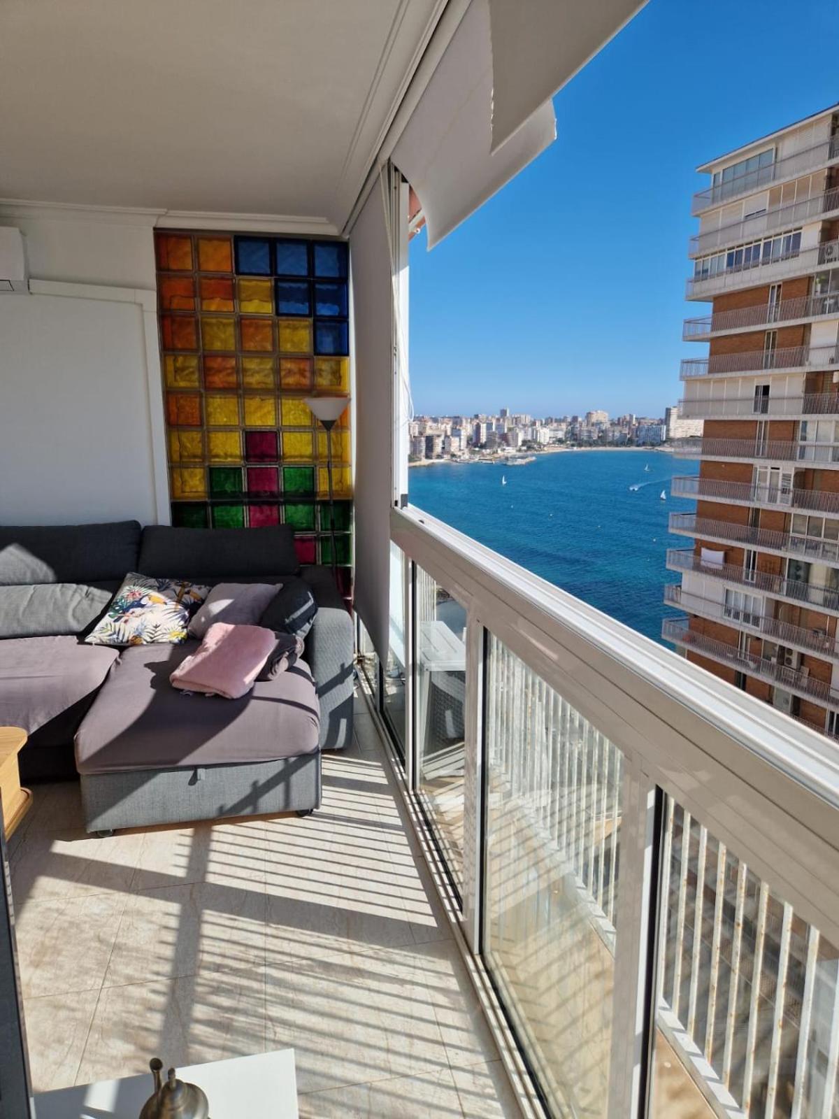 Vistas Al Mar. Gran Salon. Playa A 1 Minuto. Wifi Apartman Alicante Kültér fotó