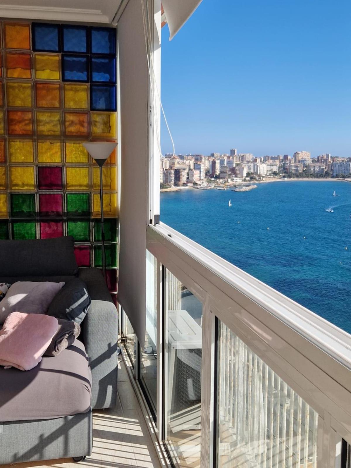 Vistas Al Mar. Gran Salon. Playa A 1 Minuto. Wifi Apartman Alicante Kültér fotó