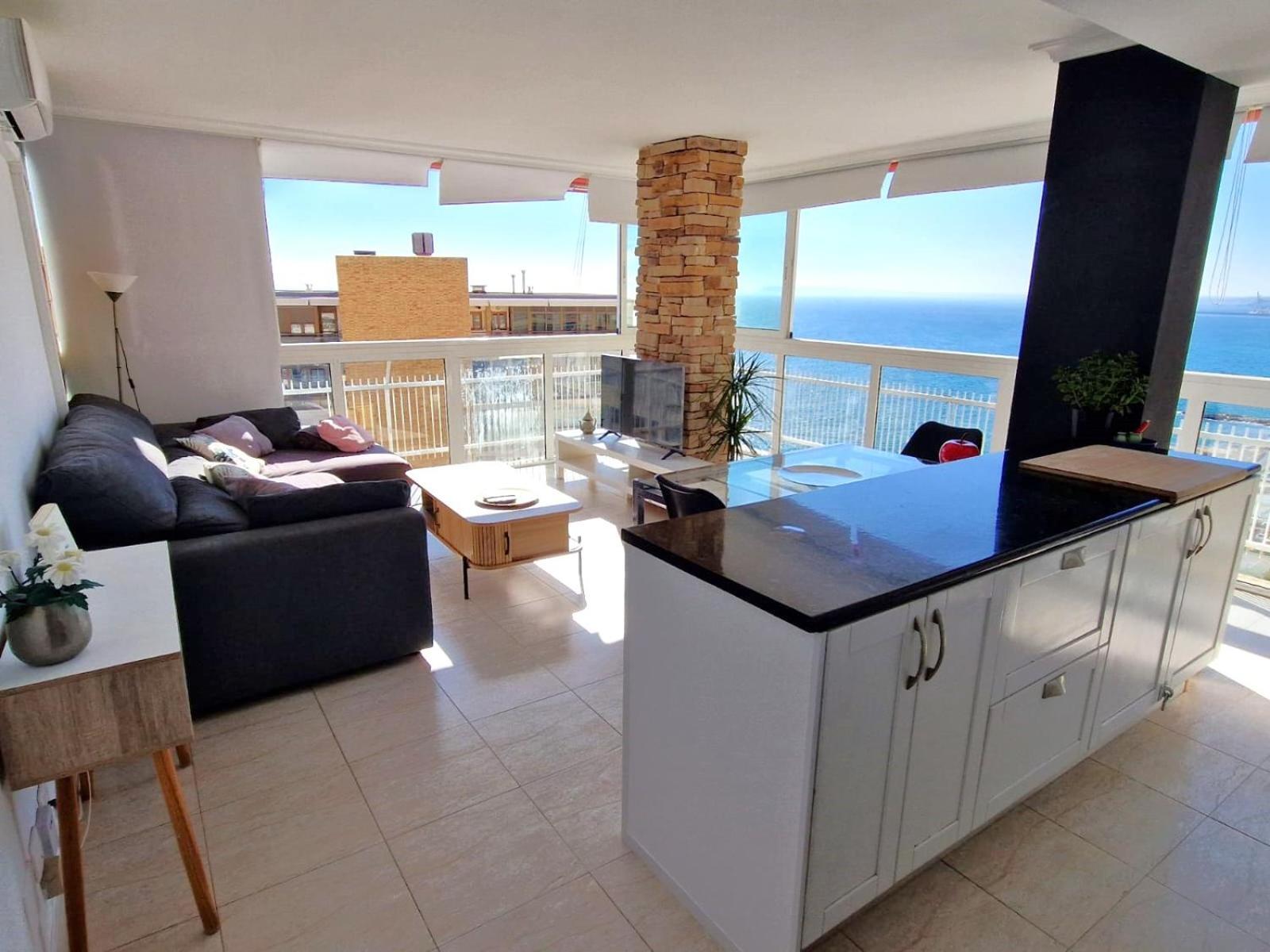 Vistas Al Mar. Gran Salon. Playa A 1 Minuto. Wifi Apartman Alicante Kültér fotó